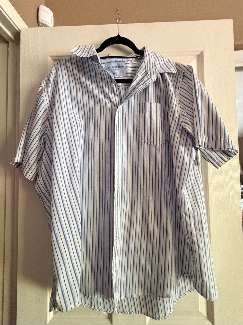 croft & barrow Blue and White Striped Short Sleeve Button-Down Shirt